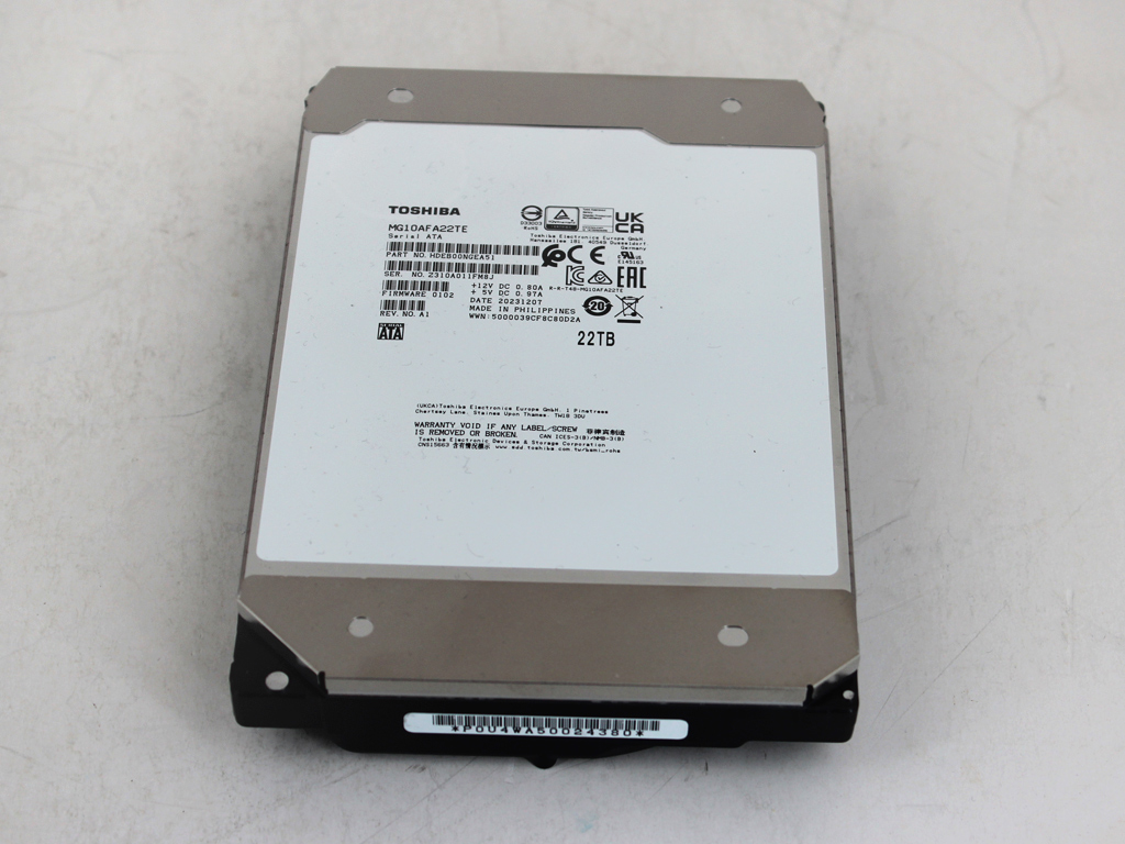 Toshiba Cloud-Scale Capacity MG10AFA, 22 TB (Vorderseite).