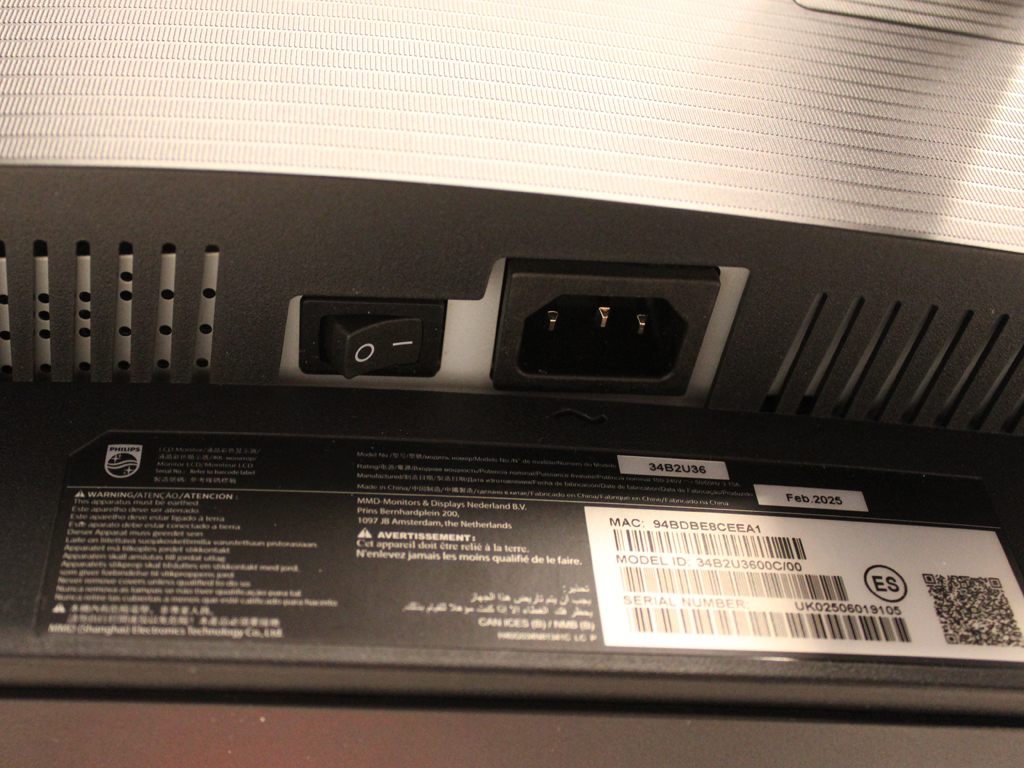 Ein-/Ausschalter und Power-In.
