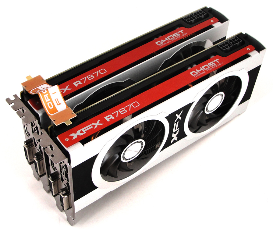 Zwei XFX Radeon HD 7870 Black Edition Dual Fan im CrossFire.