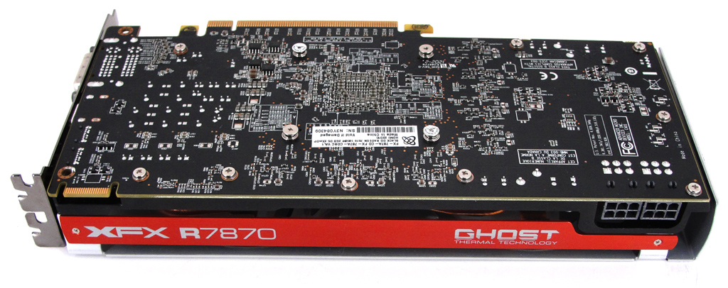 Die XFX Radeon HD 7870 Black Edition Dual Fan von der Unterseite.