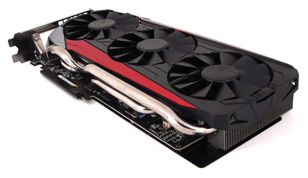 Setzt auf AMDs 28 nm Hawaii-GPU mit GCN 1.1: ASUS STRIX R9 390 OC GAMING mit satten 8 GB GDDR5.