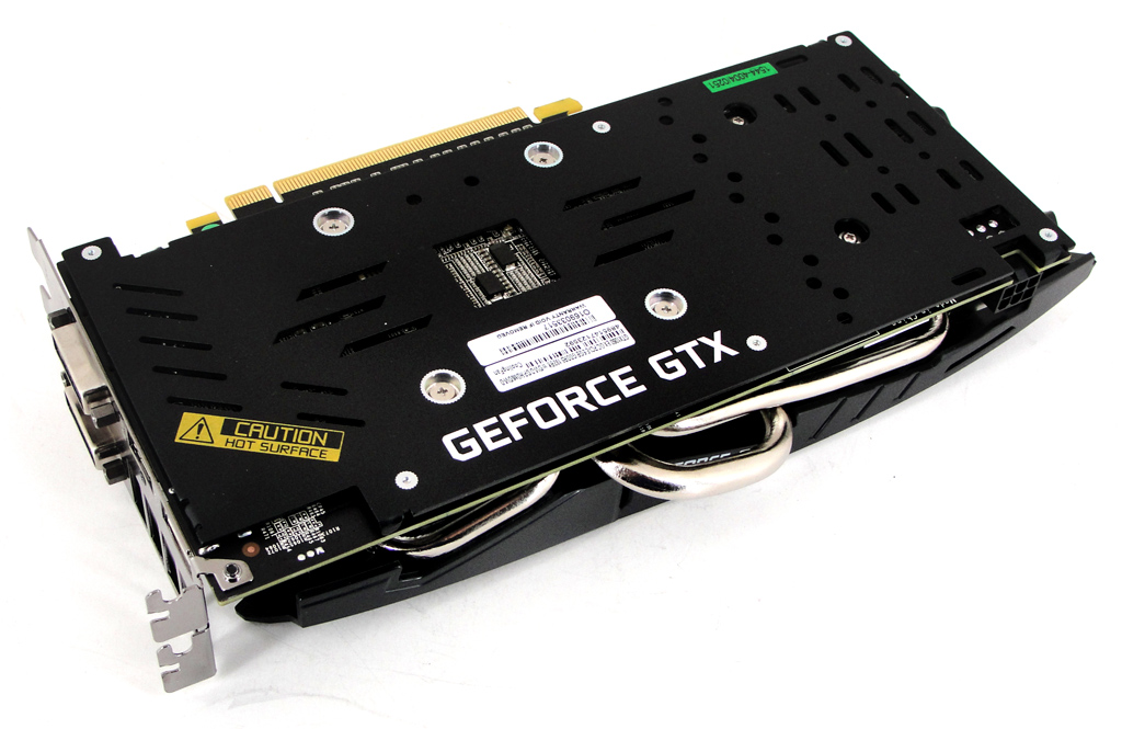 Die KFA2 GTX 1060 EXOC setzt auf eine großflächige Backplate.