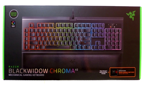 Die Razer BlackWidow Chroma V2 mit orangefarbenen Schaltern im Test.