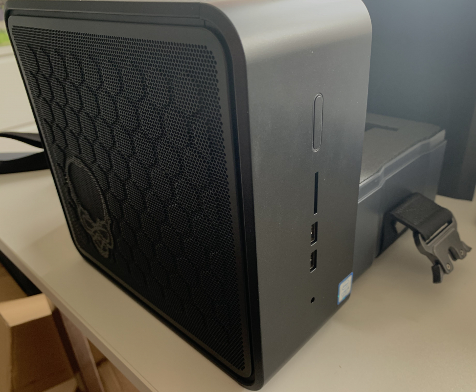 Intel NUC9 Extreme Kit NUC9i9QNX