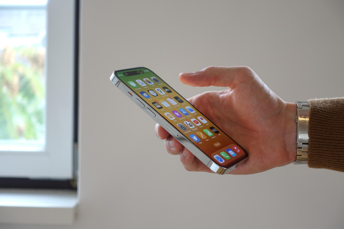 Smartphones gehören zu unserem Alltag und man hat jederzeit Zugriff auf das Internet.